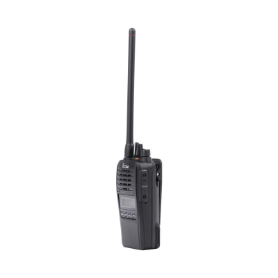 Radio Digital NXDN en la banda de VHF, rango de frecuencia 136-174MHz, sumergible IP67, analógico y digital, opera en sistemas trunking y convencional