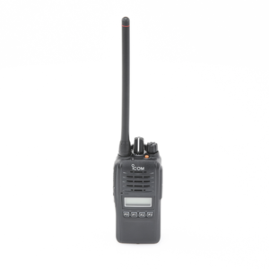 Radio Digital NXDN en la banda de VHF, rango de frecuencia 136-174MHz, sumergible IP67, analógico y digital, opera en sistemas trunking y convencional
