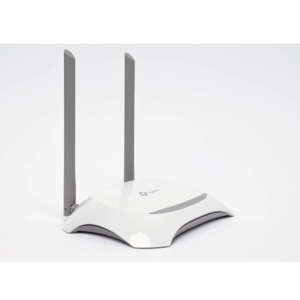 TLWR850N-AD-1-l Router Inalámbrico para WISP con Configuración de fábrica personalizable, 2.4 GHz, 300 Mbps, 4 Puertos LAN 10/100 Mbps, 1 Puerto WAN 10/100 Mbps