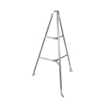 Montaje de tripie para exterior, altura total del tripie 1.52 m. Compatible con mástiles de hasta 3 m de largo 1 1/4 a 2" de diámetro