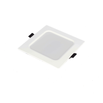 Spot LED Empotrable Cuadrado / 6 W / 420 lúmenes / Luz Fría 6000 K / Ángulo 120° / 25000 hrs / IP20 / 110 VCA