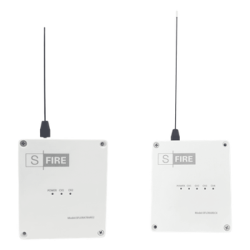 Kit Transmisor-Receptor Inalámbrico / Alcance 2500 m (8202 ft) / Frecuencia 433.92 MHz / 4 Salidas de Relé / Contacto Seco / -20°C a +80°C