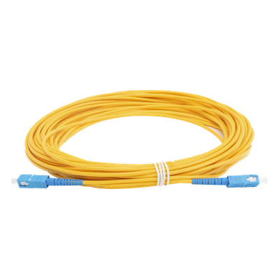 Jumper de Fibra Óptica / Monomodo OS2 / SC/UPC a SC/UPC / Simplex / 15 m (49.21 pies) / 3 mm