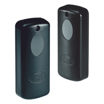 Juego de fotoceldas / Alcance 10 m / IP54 / 12-24 VCC/VCA / Relé NC 1A / 46 x 108 x 23 mm