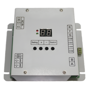 Controlador de Tráfico Peatonal / 5 Salidas / 110 VCA / Gabinete con Montaje / Integración Alarma Acústica