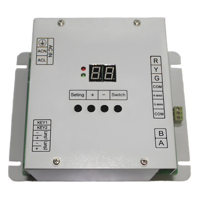 Controlador de Tráfico Peatonal / 5 Salidas / 110 VCA / Gabinete con Montaje / Integración Alarma Acústica